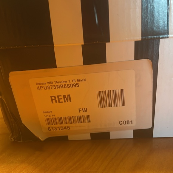 Adidas WM Thrasher 2 - Picture 4 of 4